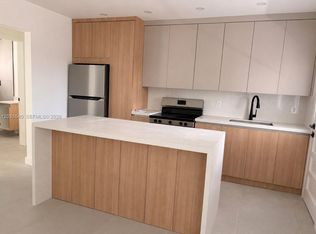 550 SW 10th St APT 7, Miami, FL 33130