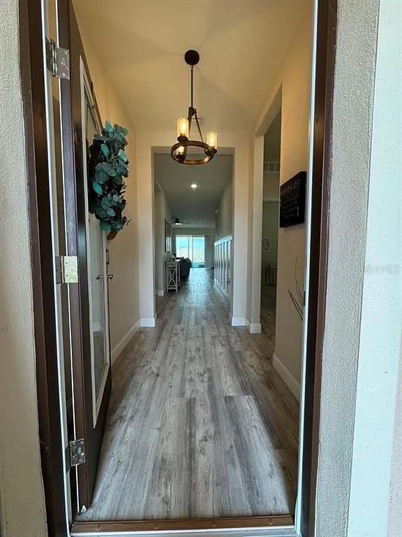 4 bed, 2.0 bath, 2057 sqft, $2,700 — Photo 2