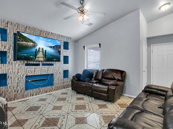 2nd image of 14572 Escalera Dr