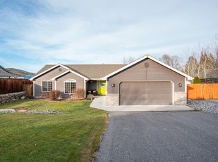 1908 Grandview Loop, Wenatchee, WA 98801