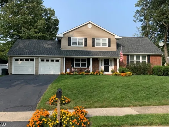 4 Evelene Terr, Roxbury Twp., NJ 07876