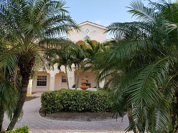 2nd image of 4224 Central Sarasota Pkwy