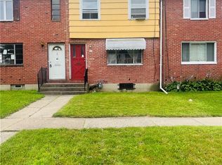 27 Bennett Village Ter, Buffalo, NY 14214