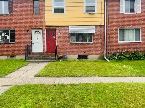 27 Bennett Village Ter, Buffalo, NY 14214