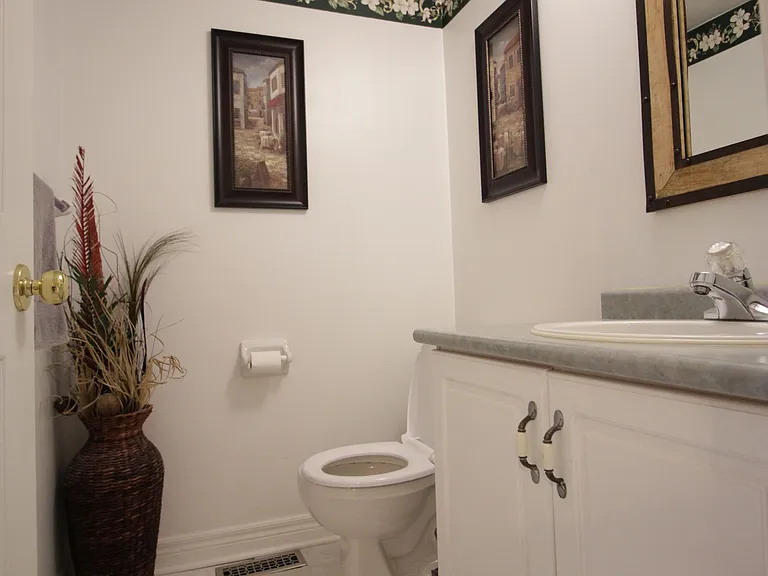 39 Marmill Way — Photo 20