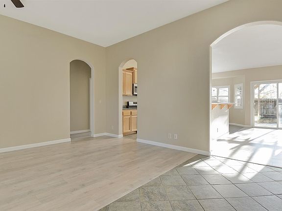 5th image of 1042 Tiburon Way