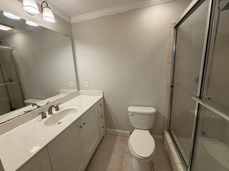 3913 Overbrook Dr #2D — Photo 8