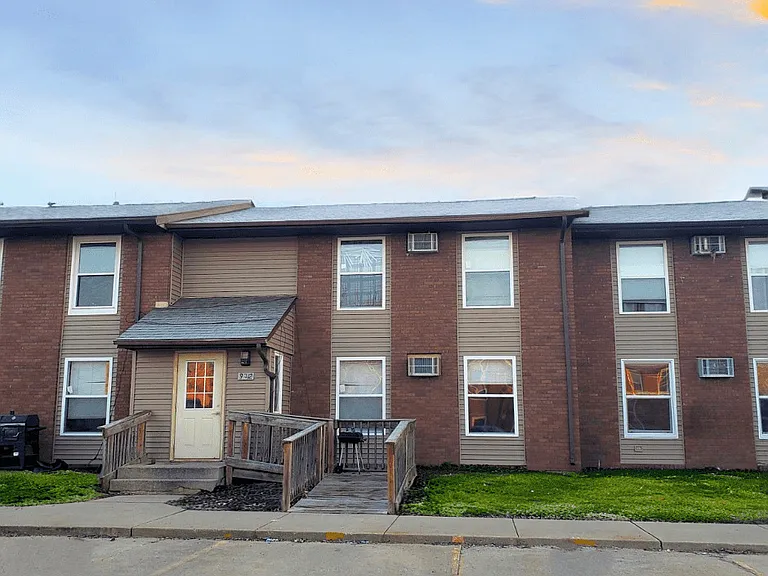2305 Railsplitter Ave — Photo 4