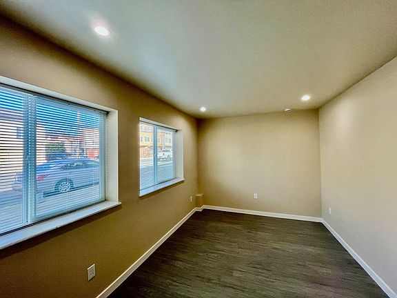 5th image of 4307-4311 Irving St #4307