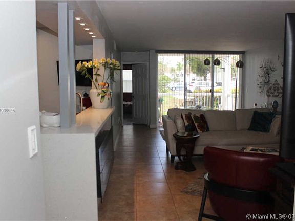 4th image of 4743 NW 97th Pl #202