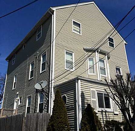 3rd image of 240 Taunton Ave APT 3