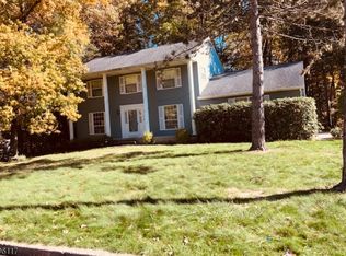 14 Continental Rd, West Milford, NJ 07480