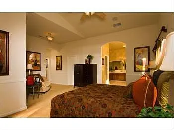 2429 Rall Ave photo 1