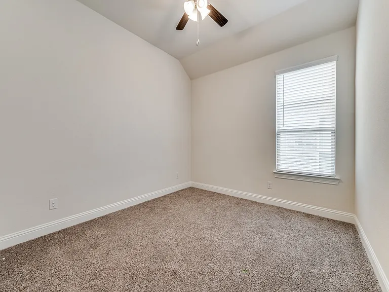 Secondary bedroom 3