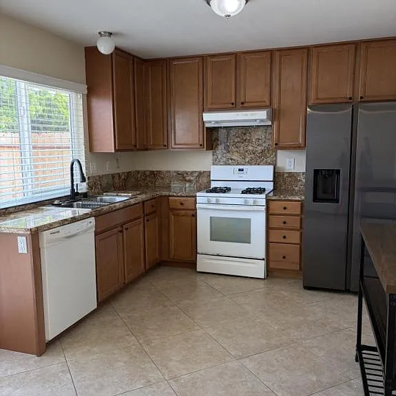 11304 Ganesta Rd — Photo 4