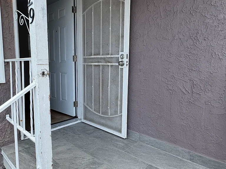 2229 Obama Blvd — Photo 3