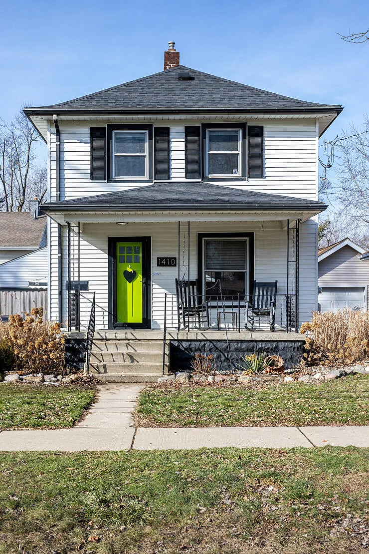 1410 S West Ave photo 1
