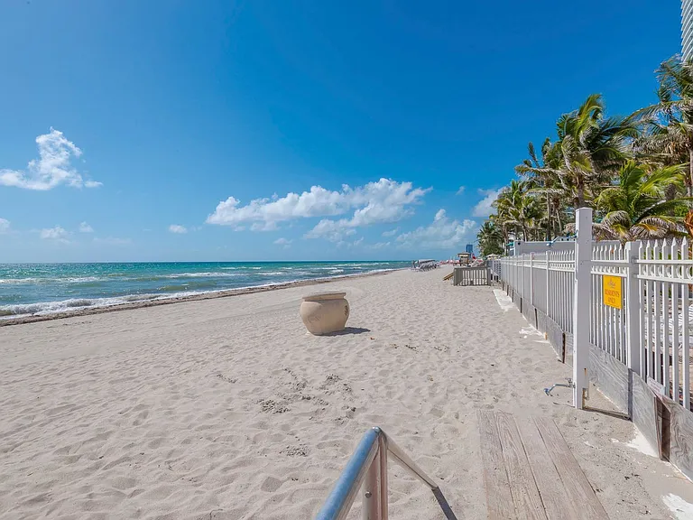 3505 S Ocean Dr #5-ID1049820P — Photo 12
