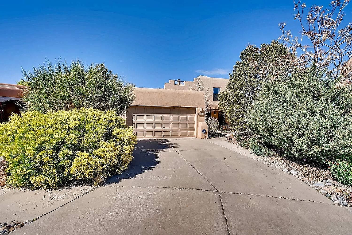 2316 Las Casitas, Santa Fe, NM 87507 | Zillow