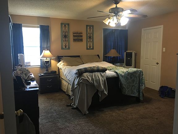 5th image of 215 Fort Houston Dr