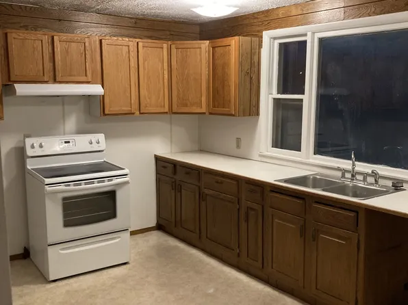 403 Grand St, Saint Edward, NE 68660