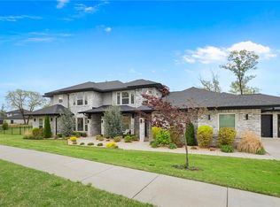 4315 S Scissortail Dr, Bentonville, AR 72713