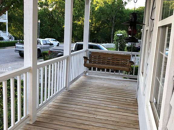 Front porch swing