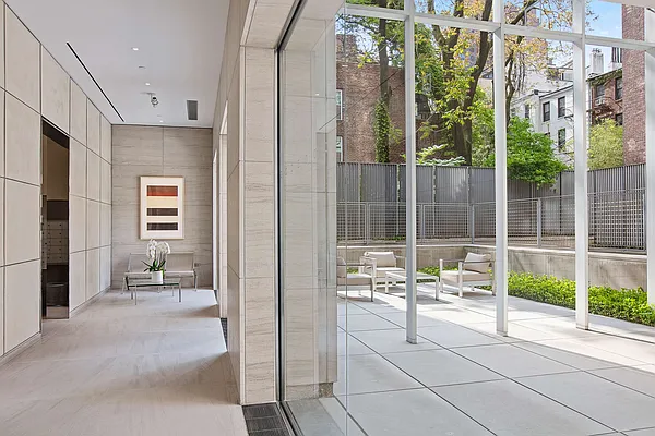 Rented by Compass | media 9