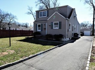 2 Clinton Pl, Avenel, NJ 07001