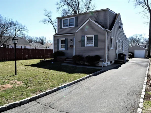 2 Clinton Pl, Avenel, NJ 07001