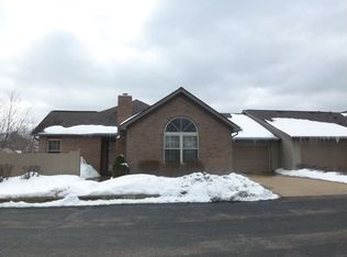 1432 Tewksbury Cir, Cuyahoga Falls, OH 44221