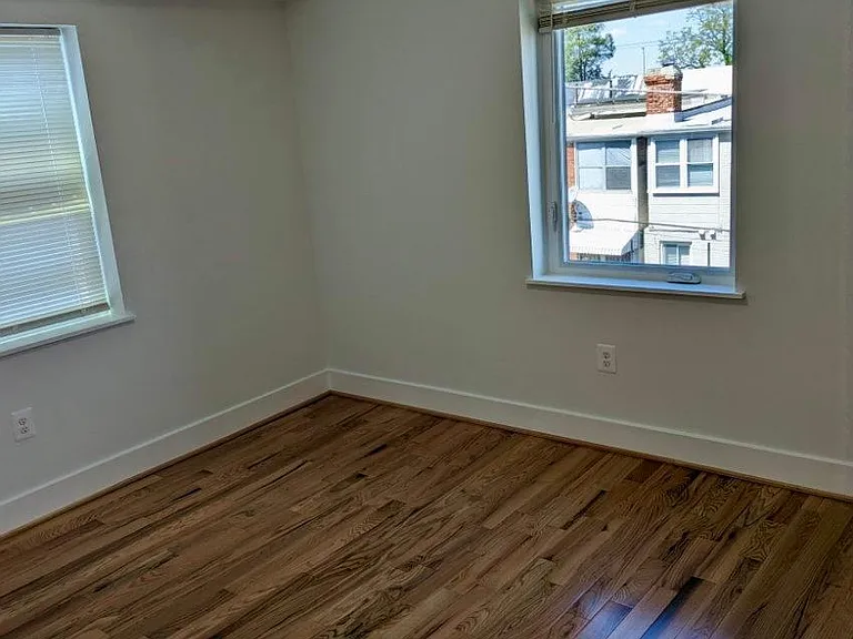 329 Delafield Pl NW — Photo 11