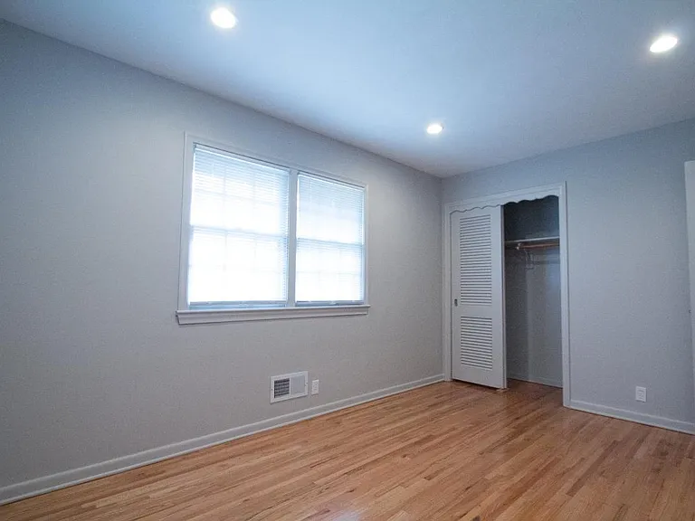 3612 S 105th St — Photo 24