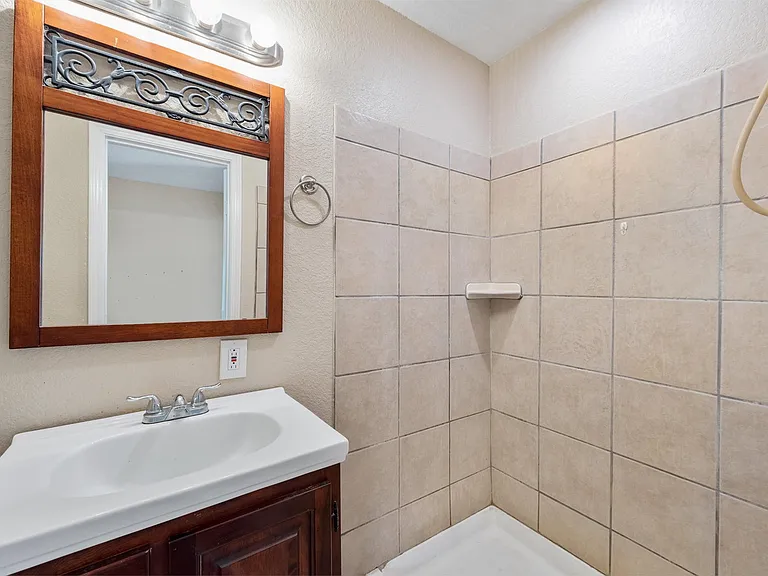 1728 Connorvale Rd #B — Photo 15