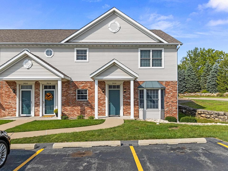 1st image of 902 W Trailcreek Dr #902