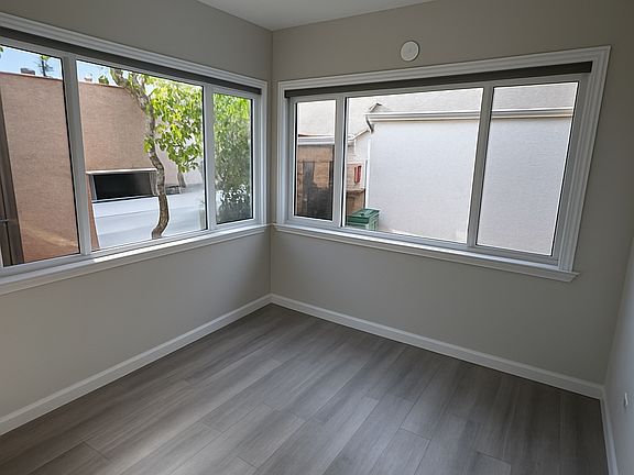 5th image of 223 Ximeno Ave #1/2