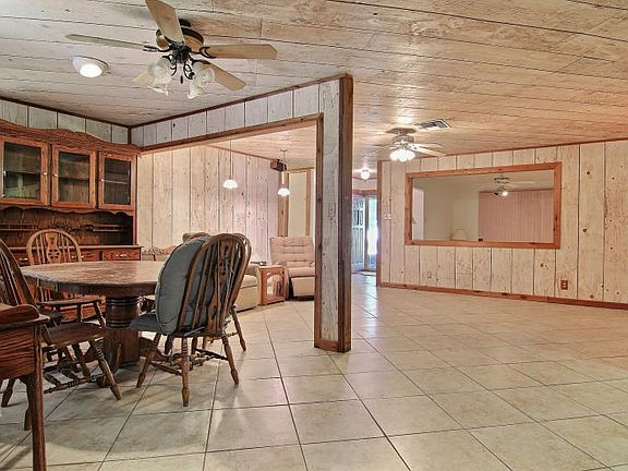 3rd image of 4117 Rooney Dr
