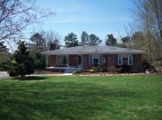 8026 Webster Dr, Roanoke, VA 24019