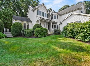 55 Village Cir UNIT 55, Milford, MA 01757