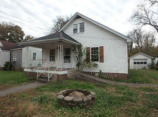 439 N 3rd St, Williamsburg, KY 40769