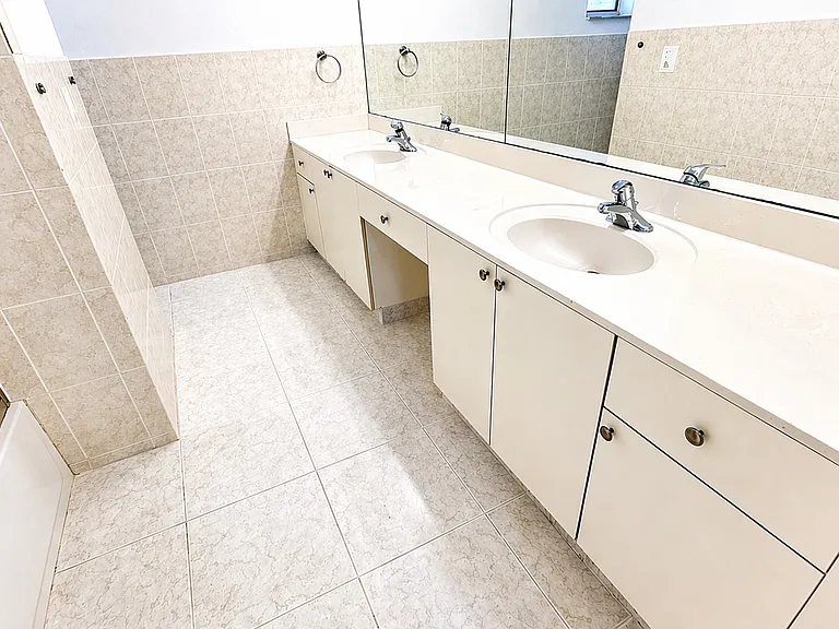 4255 N University Dr #308 — Photo 15