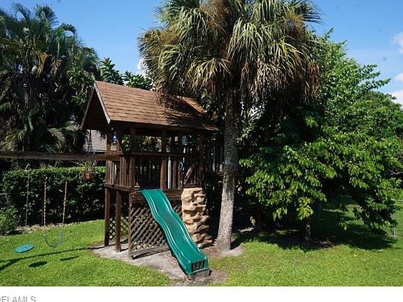 2nd image of 2273 River Reach Dr