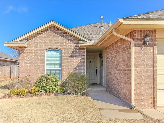 2nd image of 225 Tecumseh Meadows Dr