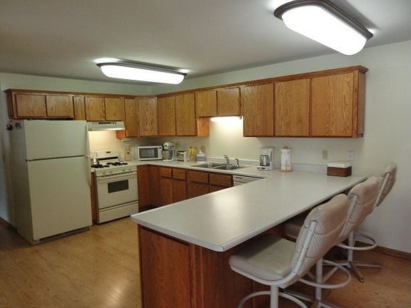 5th image of 21058 Sunset Dr