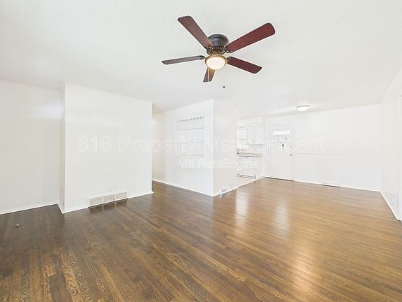 3rd image of 4206 Vineyard Rd
