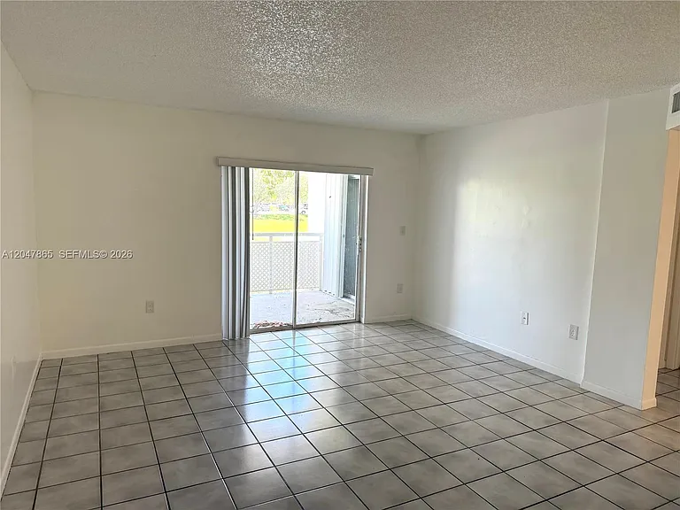 8500 SW 212th St #106 — Photo 7