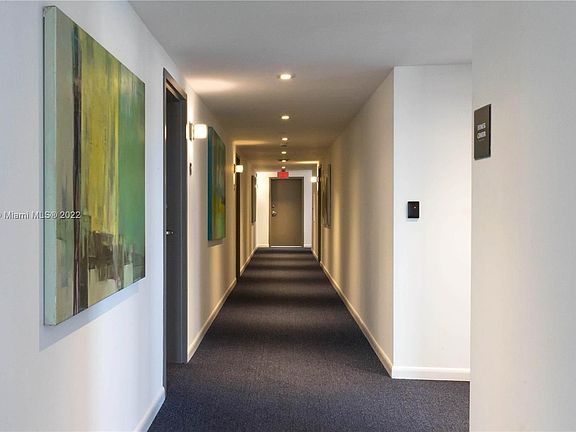 4th image of 1801 SW 32nd Ave #204