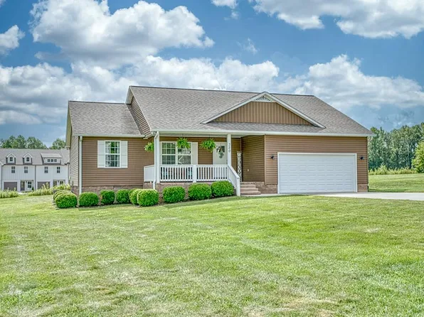 320 Valley Pointe Dr, Baxter, TN 38544