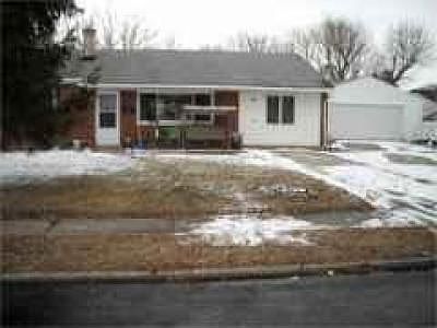 1st image of 102 Maple Gardens Dr