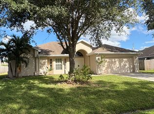 2149 SW Salvatierra Blvd, Port Saint Lucie, FL 34987